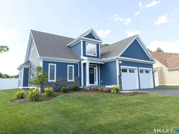 2 Iris Court, Cromwell, CT 06416