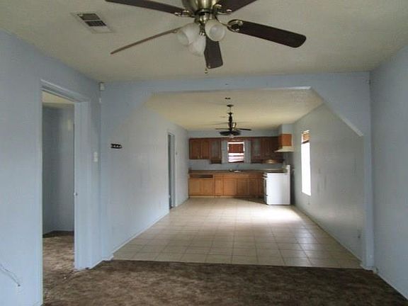 2nd image of 2821 NW 22nd St