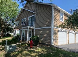 486 N Lake Shore Dr, Palatine, IL 60067