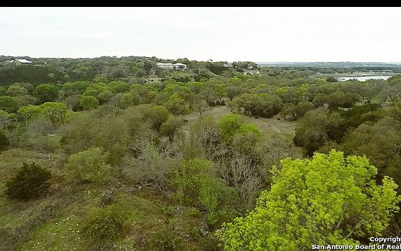 5th image of 925 Kings Cove Dr