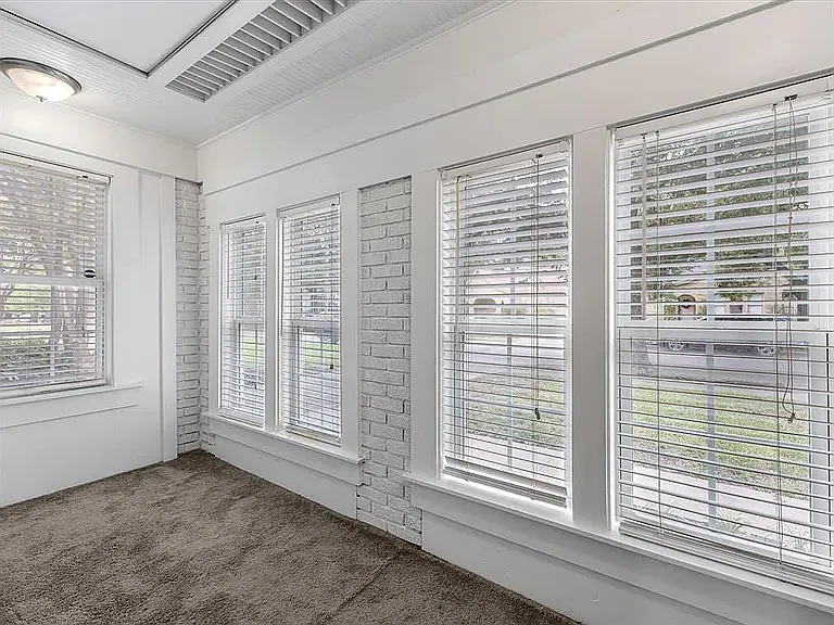 3221 Greene Ave — Photo 13