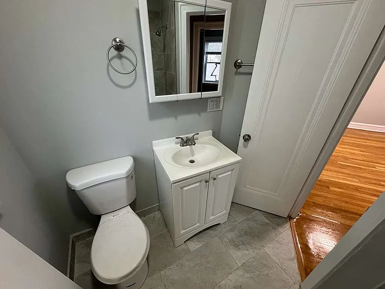6868 N Overhill Ave #3 — Photo 4