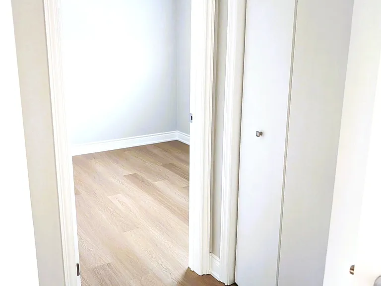 98 Barton St #2 — Photo 11