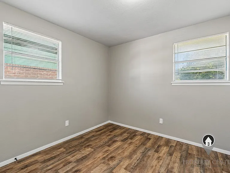 324 NW 89th St — Photo 24