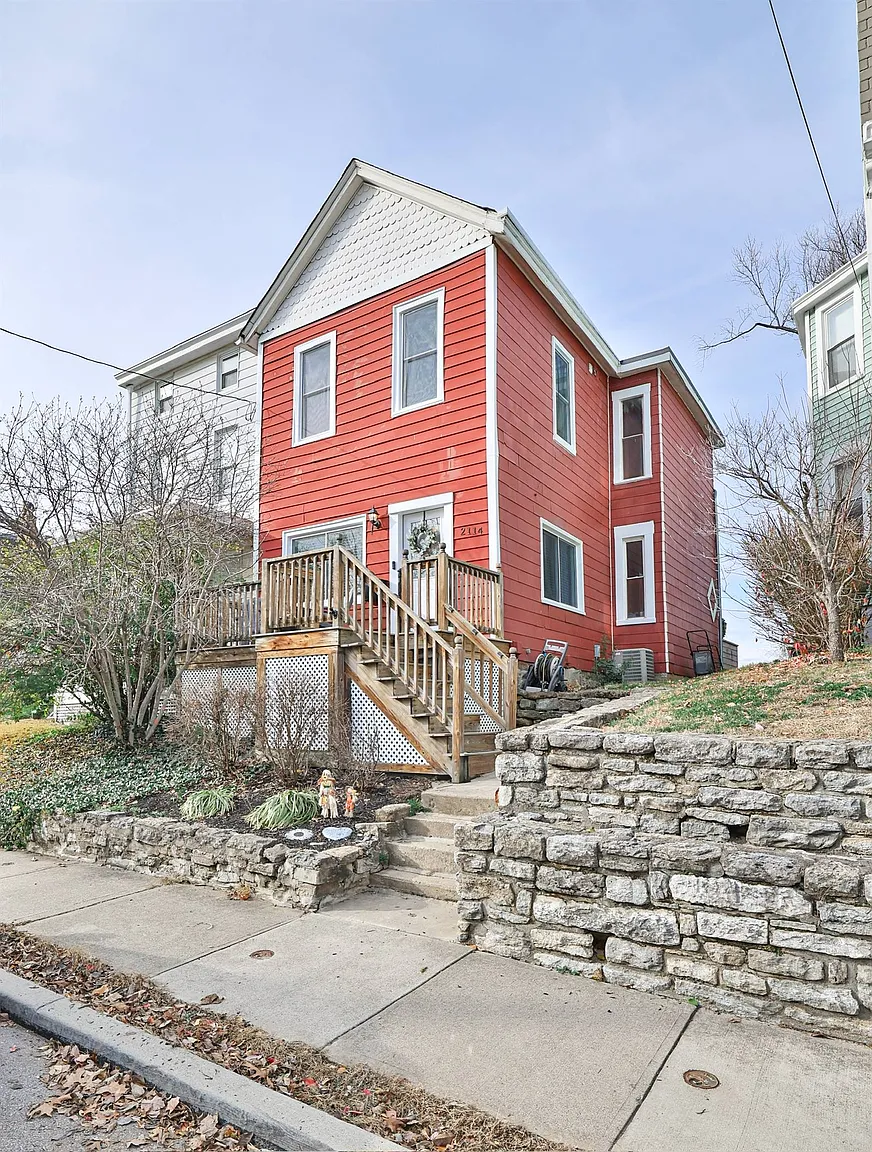2114 Pogue Ave photo 1