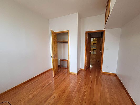 3rd image of 35 Henry St APT 2A