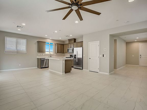 3rd image of 10643 Enridge Ave