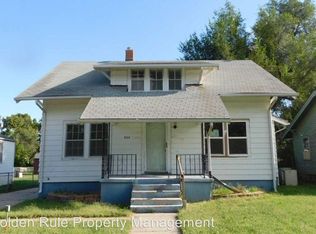 624 Brookside Dr, Hutchinson, KS 67501