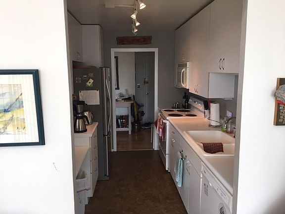 5th image of 4250 N Marine Dr APT 616