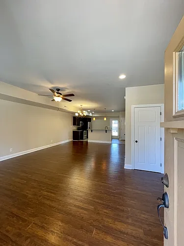 123 Portico St Photo 1