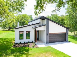 207 County Road 3320, Greenville, TX 75402