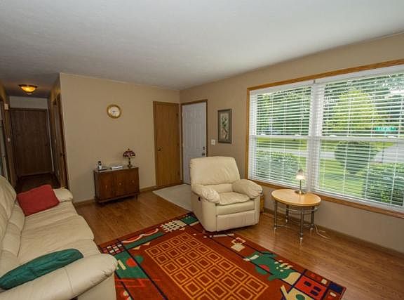 2nd image of 53591 Stanford Dr