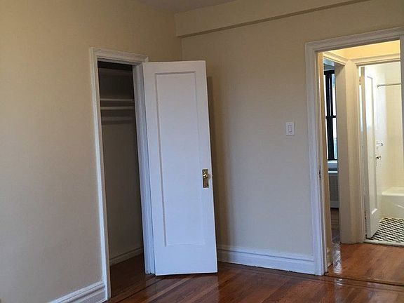 2nd image of 3279 30th St #5J