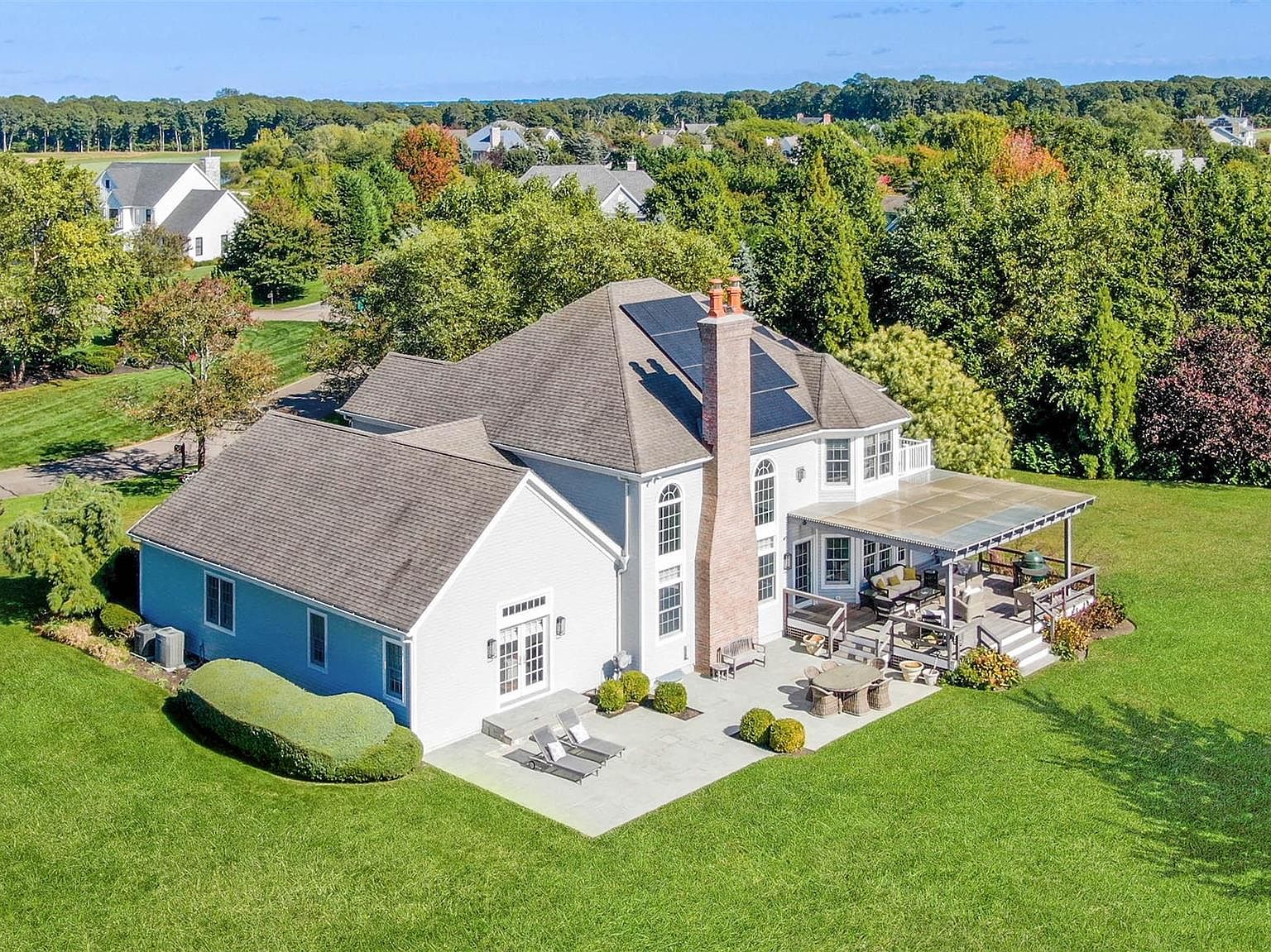 350 Laurel Way