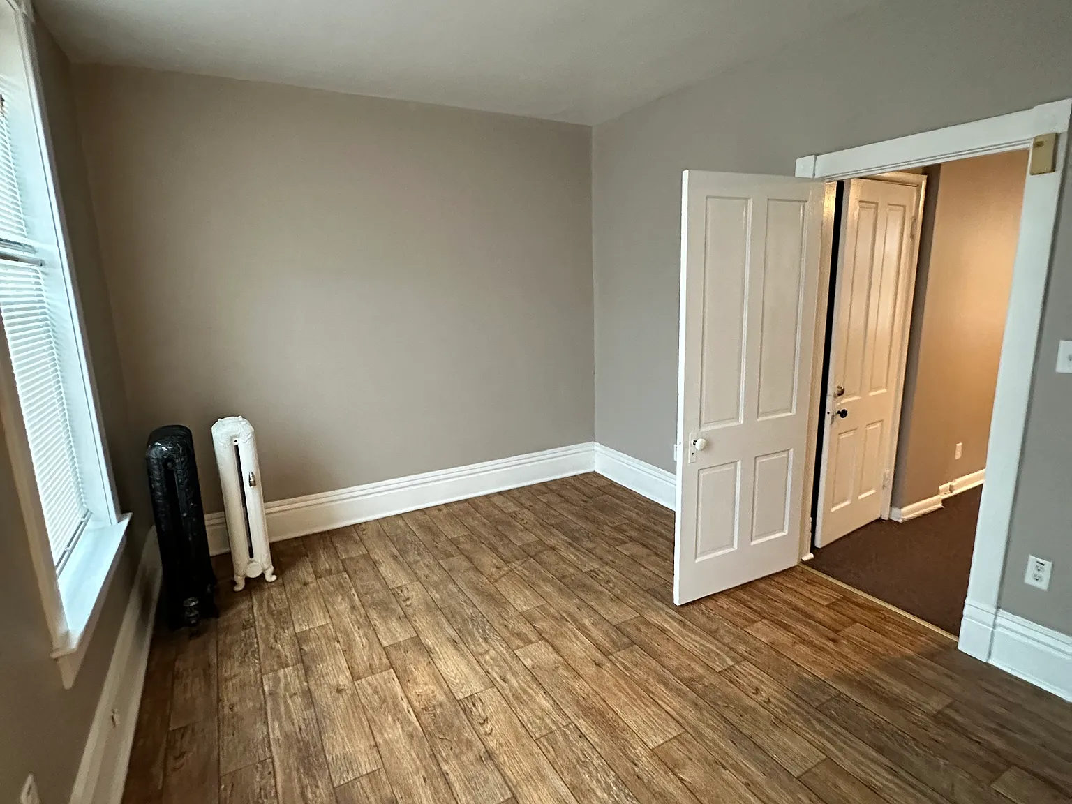901 White Street — Photo 3