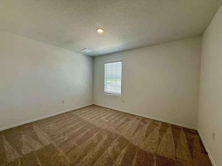 306 Camargue Dr — Photo 10