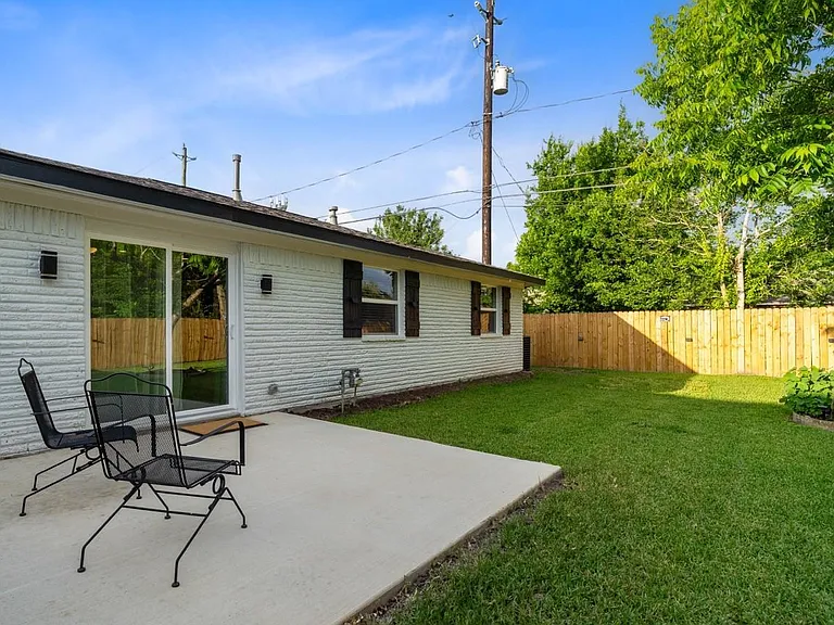 3138 Sunbeam St — Photo 39