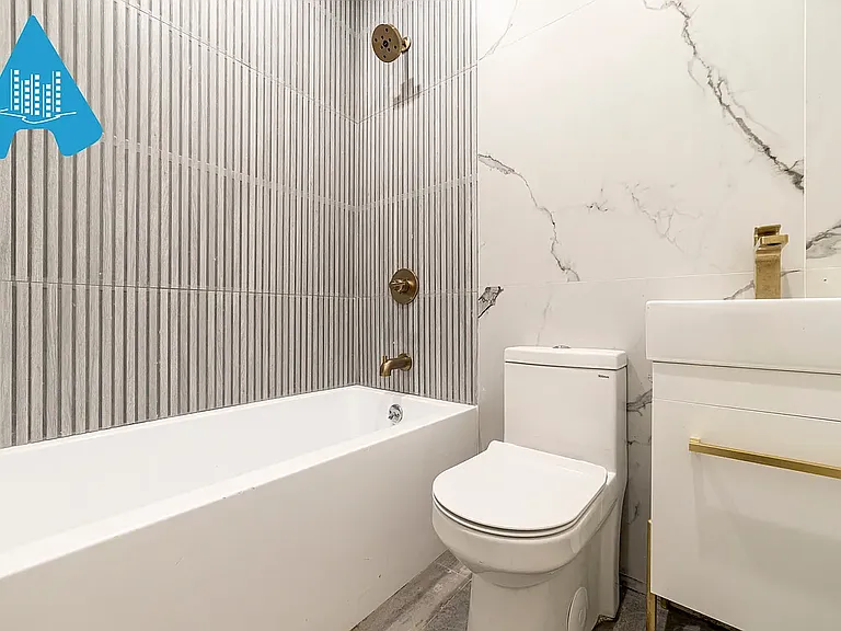 252 Himrod St #2A — Photo 8