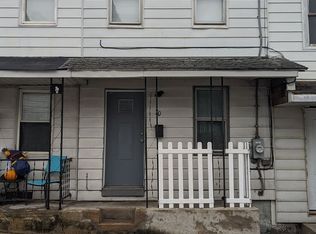 70 1st St, Coaldale, PA 18218