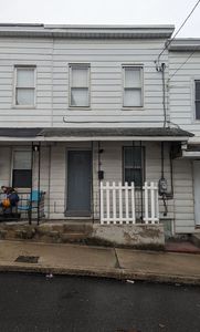 70 1st St, Coaldale, PA, 18218