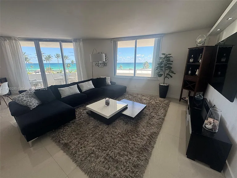 5161 Collins Ave #514 — Photo 11