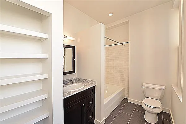 Rented by R New York | media 1