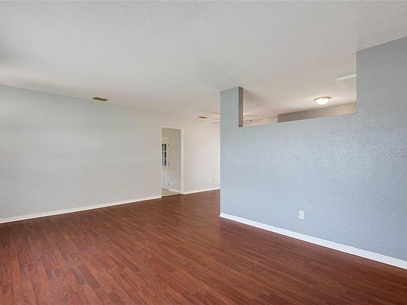 3rd image of 524 75th Ave N