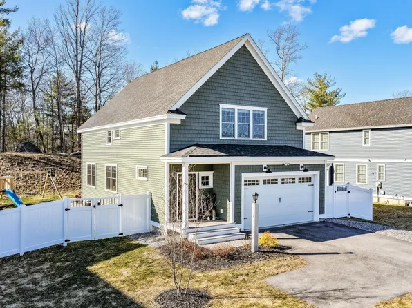 50 Clover Lane, Londonderry, NH 03053