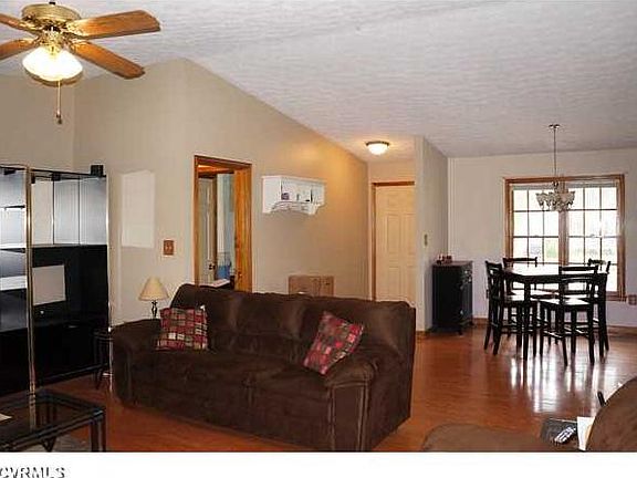 4th image of 13313 Evelyn Dr