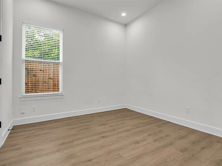 3829 Goodhope St #A — Photo 15