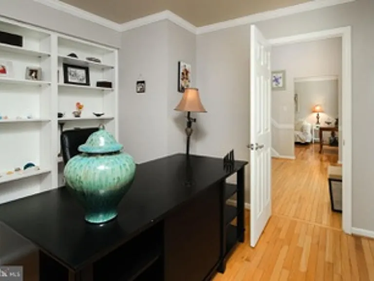 391 Windermere Dr — Photo 15