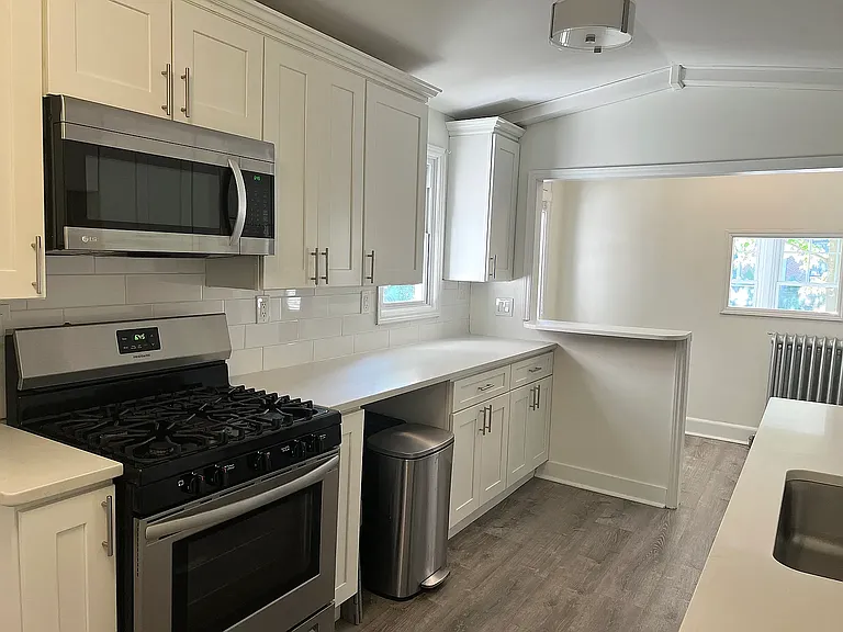 13855 Clifton Blvd #1 — Photo 4