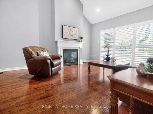 145 Louisbourg Way, Markham, ON L6E 2A2