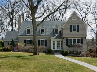 457 Ridgewood Ave, Glen Ridge, NJ 07028