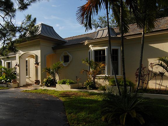 3rd image of 6640 Bottlebrush Ln