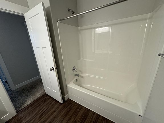 5th image of 1806 W Newcastle Ln Unit 302