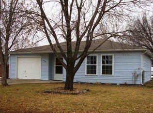 2440 Buttonwood Dr, Manhattan, KS 66502
