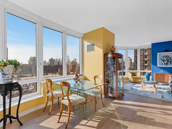 306 Gold Street image 2 of 22