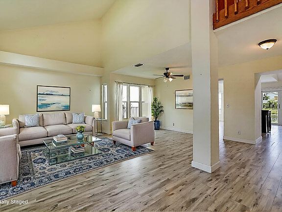 5th image of 3570 Woods Walk Boulevard
