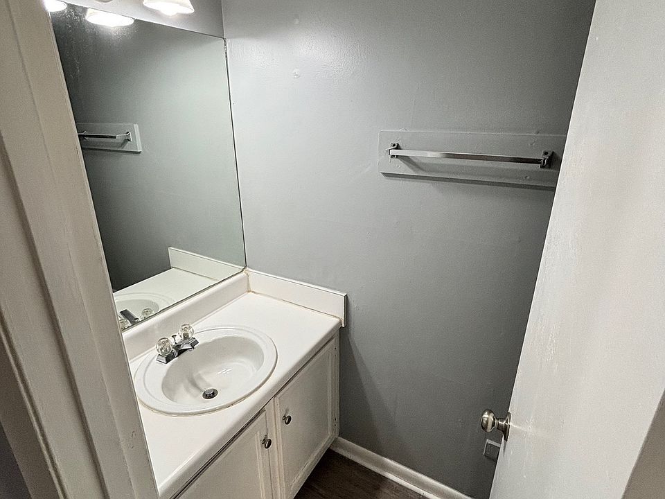 1st image of 3415 Meadow Ct