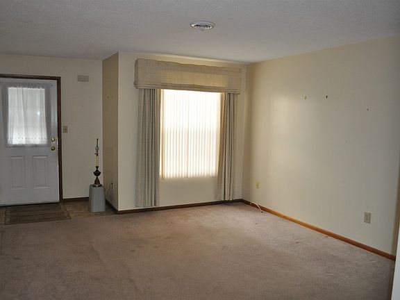 2nd image of 25D Pine Ln APT 5