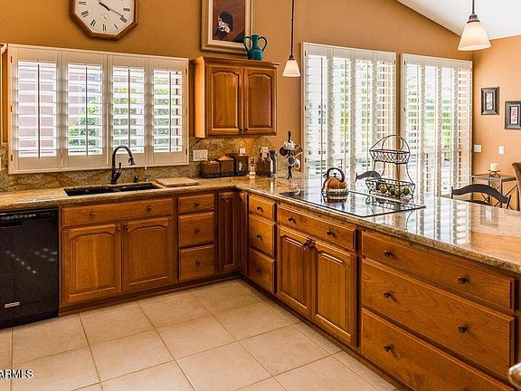 3rd image of 9429 E SUNRIDGE Drive