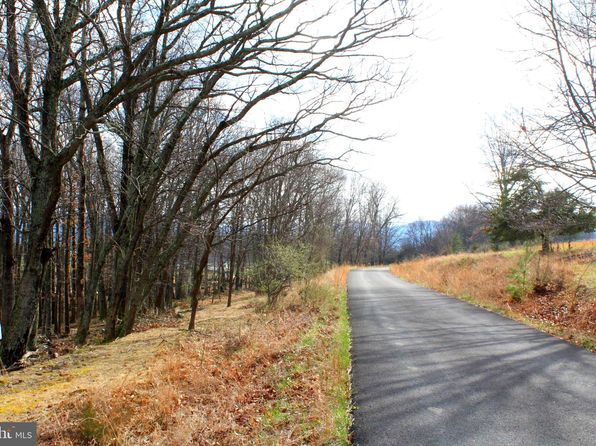 39 Berenger Dr, Petersburg, WV 26847