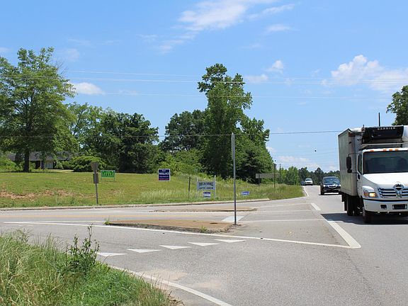 4th image of Hwy 31 22 And Cr 41