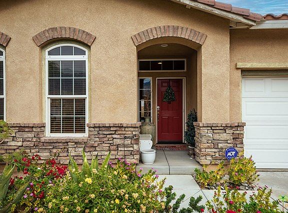 2nd image of 2426 Savanna Way