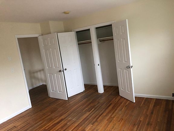 4th image of 27 Longview Ave #1