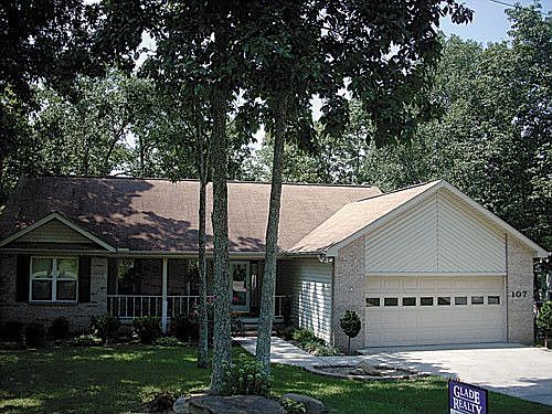 1st image of 107 Fairway Dr