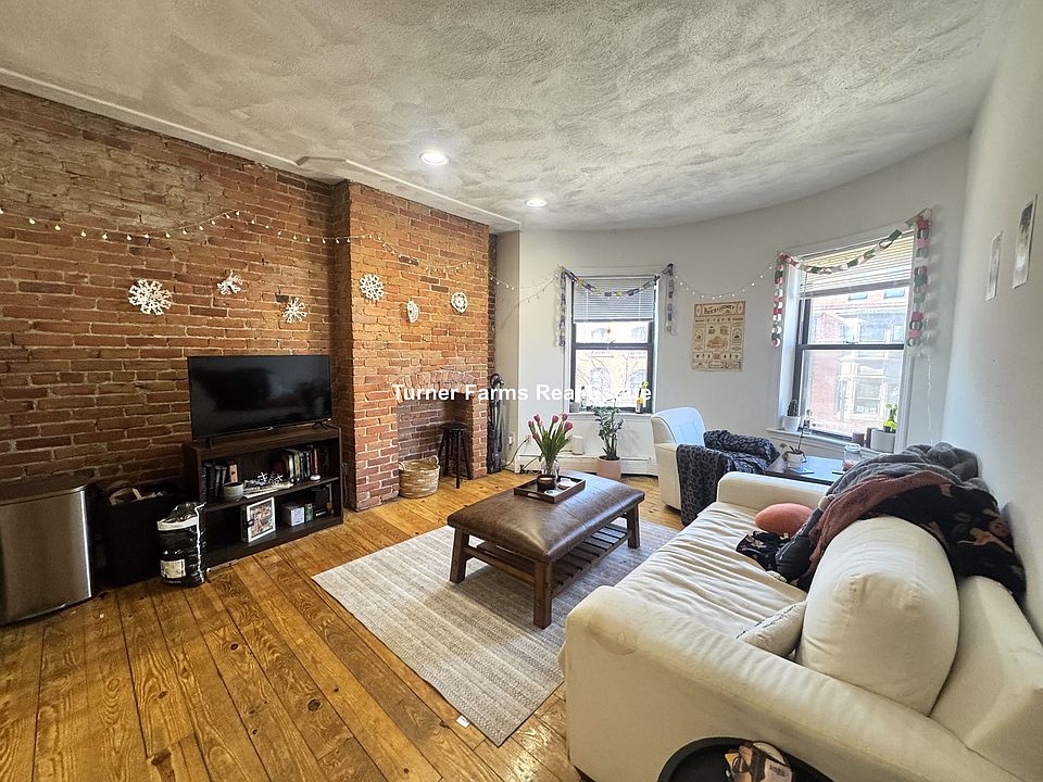 1st image of 610 Columbus Ave APT 6R