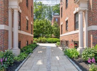 1992 Commonwealth Ave APT 2, Brighton, MA 02135