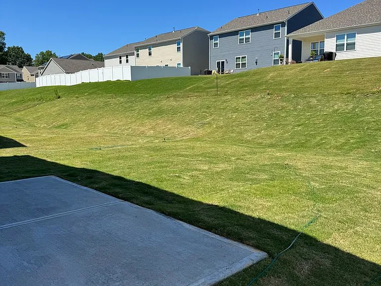 647 13th Avenue Dr NE — Photo 13